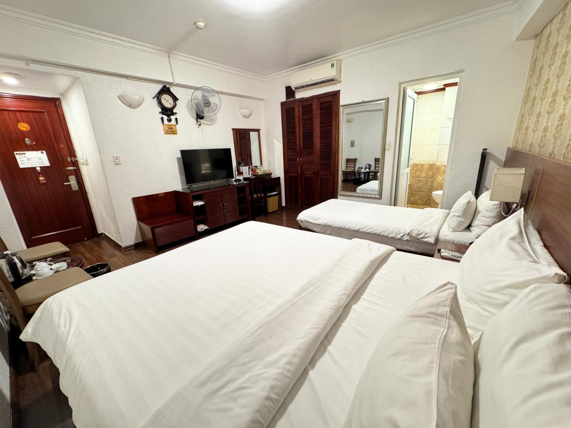 A25 Hotel - 44 Hang Bun 2* Hanoi